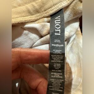 Size medium Vuori joggers.